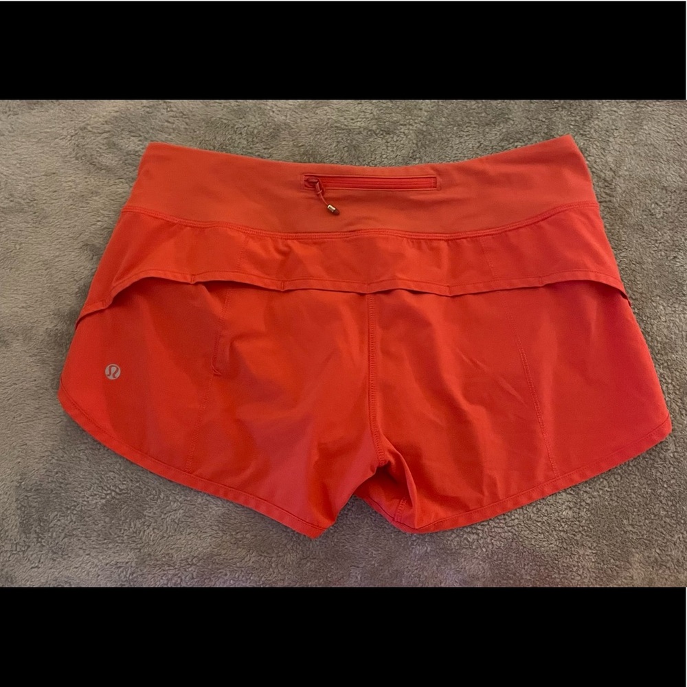 Lululemon shorts size 6
